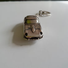 Load image into Gallery viewer, Jaguar E-type keyring 1:87