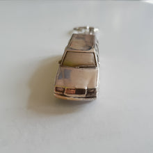 Load image into Gallery viewer, Mercedes w123 stationwagon keyring 1:87