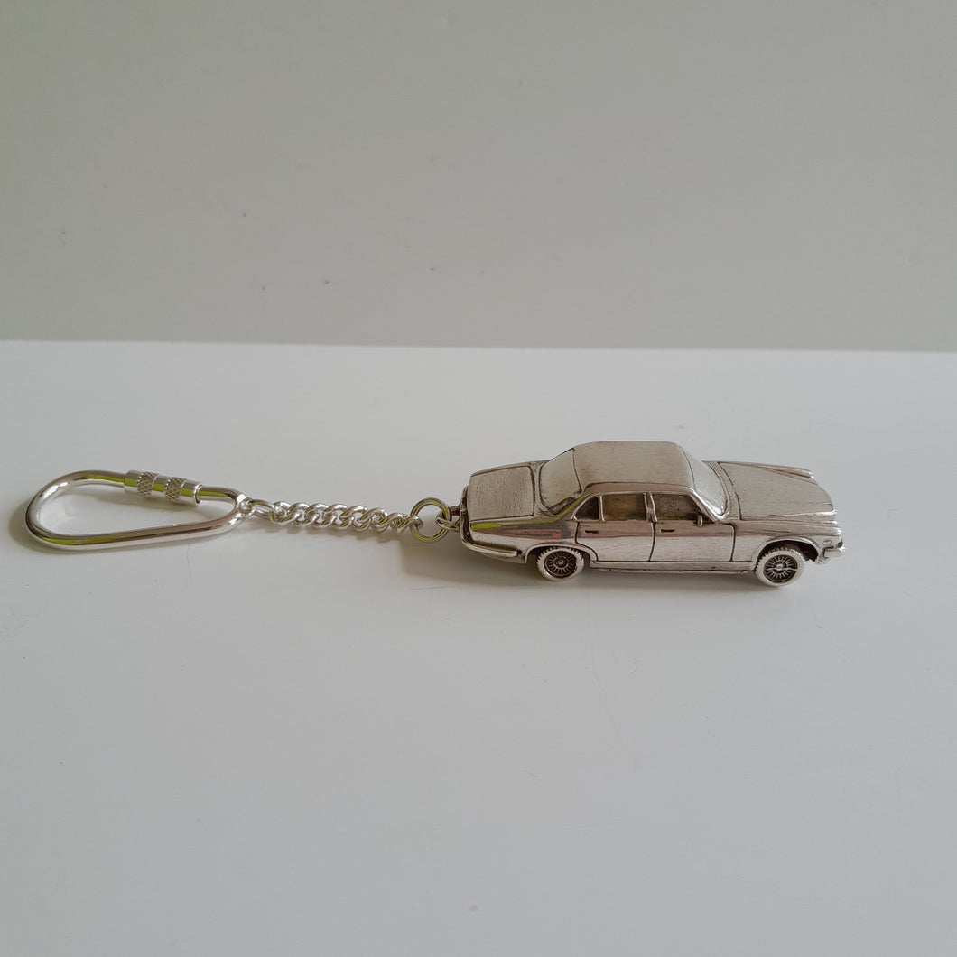 Jaguar XJ keyring 1:87