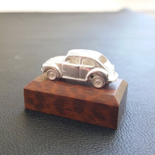 Load image into Gallery viewer, Miniature sterling silver beetle in 1:160