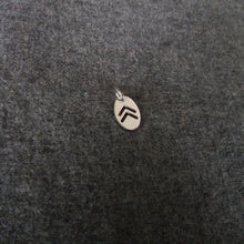 Cargar imagen en el visor de la galería, Logo ancien pendant