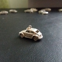 Cargar imagen en el visor de la galería, Volkswagen Beetle 1:160