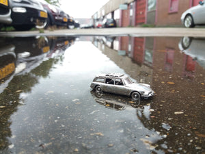 Citroën DS break sterling silver