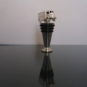 HY van silver on stainless steel bottle stopper