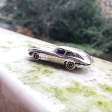 Load image into Gallery viewer, Jaguar e-type 1:87