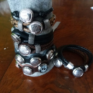 Leather bracelet with gearshift button