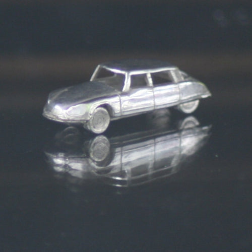 Citroen DS miniature 1:160 silver